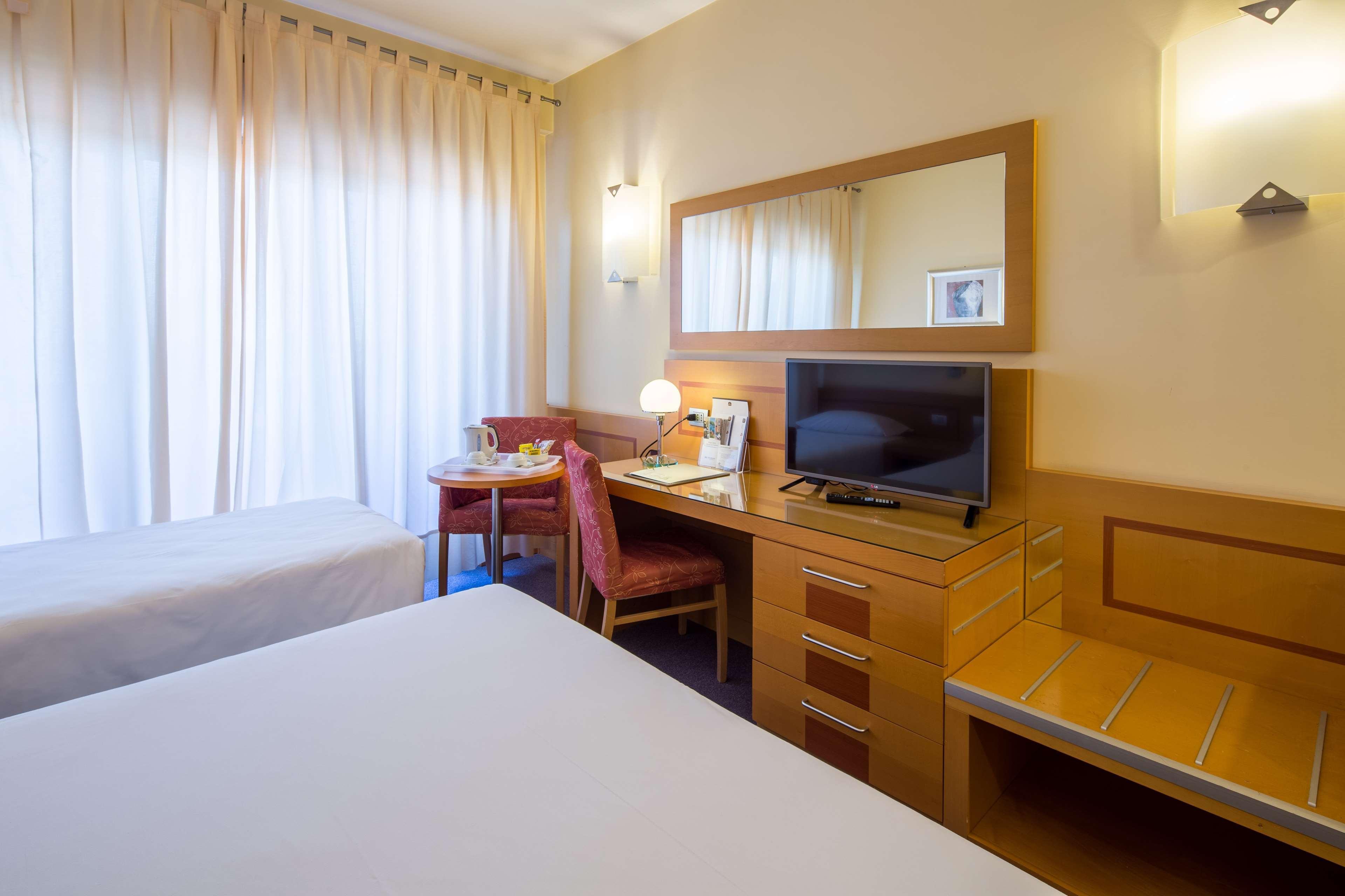 Best Western Hotel I Triangoli Infernetto Εξωτερικό φωτογραφία